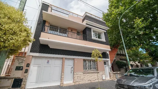 PH de 4 ambientes en venta en Güemes
