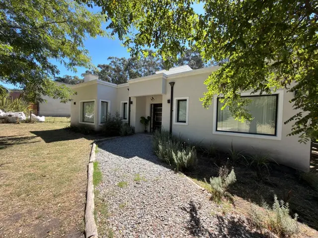 Casa de 3 ambientes en venta en Barrancas de San Benito