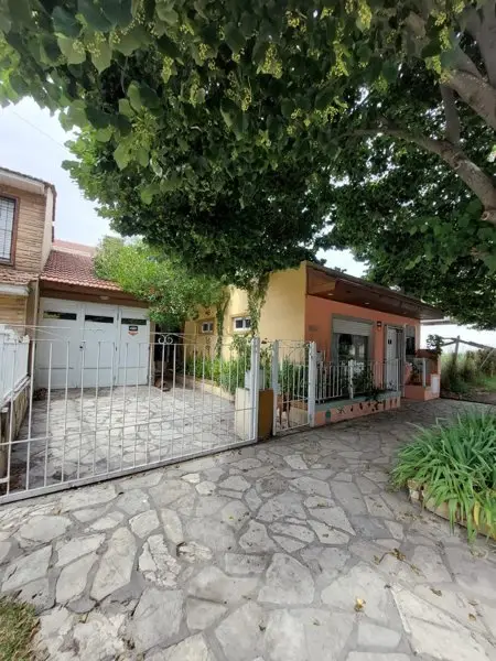 Casa de 6 ambientes en venta en PUNTA MOGOTES