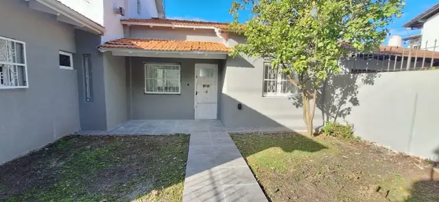 Casa de 3 ambientes en venta en PARQUE LURO