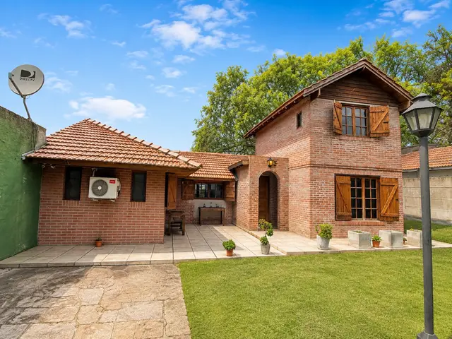 Casa de 4 ambientes en venta en COLINAS DE PERALTA RAMOS