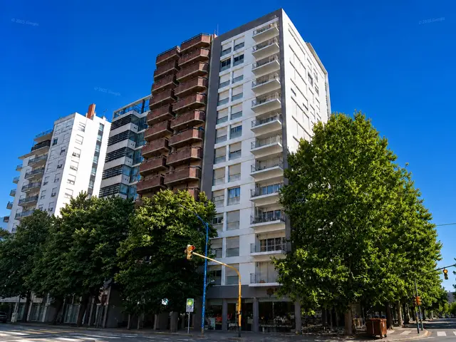 Departamento de 4 ambientes en venta en Centro