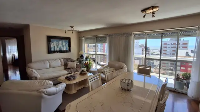 Departamento de 4 ambientes en venta en Mar del Plata
