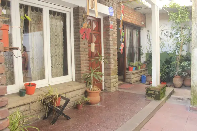 Casa de 3 ambientes en venta en AREA CENTRO