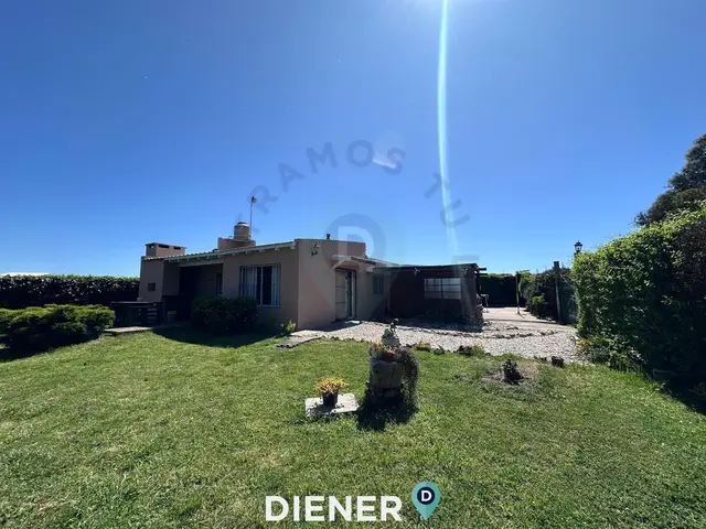 Casa de 4 ambientes en venta en Playa Chapadmalal