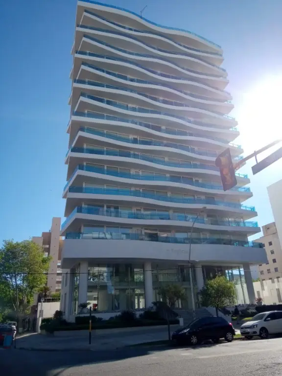 Departamento de 3 ambientes en venta en LA PERLA