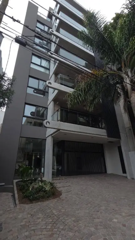 Departamento de 4 ambientes en venta en ESTACION TERMINAL (ALDREY)