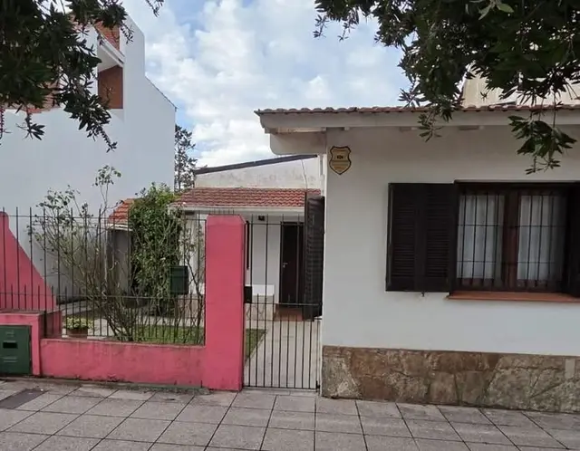 Casa de 3 ambientes en venta en SANTA MONICA