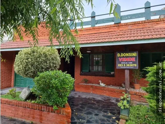 Casa de 4 ambientes en venta en FARO NORTE