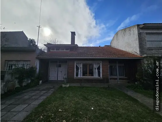 Casa de 3 ambientes en venta en PUNTA MOGOTES