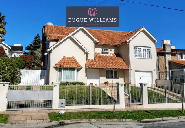 Casa de 5 ambientes en venta en LOMAS DE STELLA MARIS