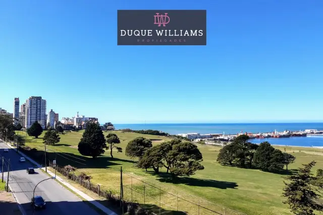 Departamento de 3 ambientes en venta en Playa Grande