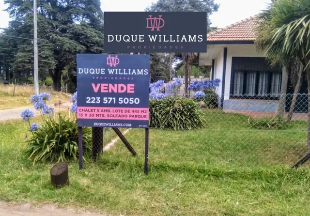 Casa de 4 ambientes en venta en LOS ACANTILADOS