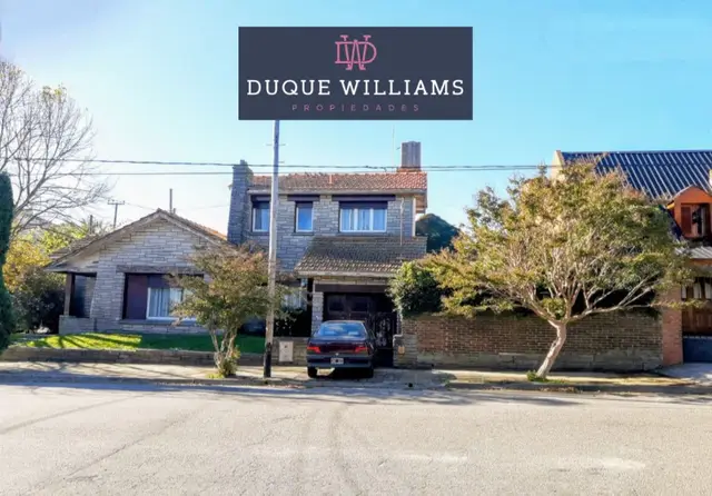 Casa de 3 ambientes en venta en PRIMERA JUNTA