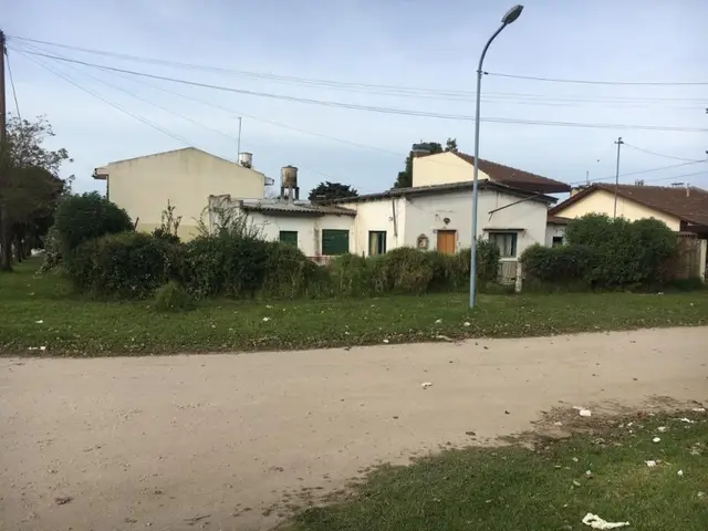 Casa de 3 ambientes en venta en ESTRADA JOSE MANUEL