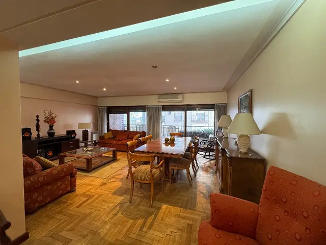 Departamento de 4 ambientes en venta en AREA CENTRO