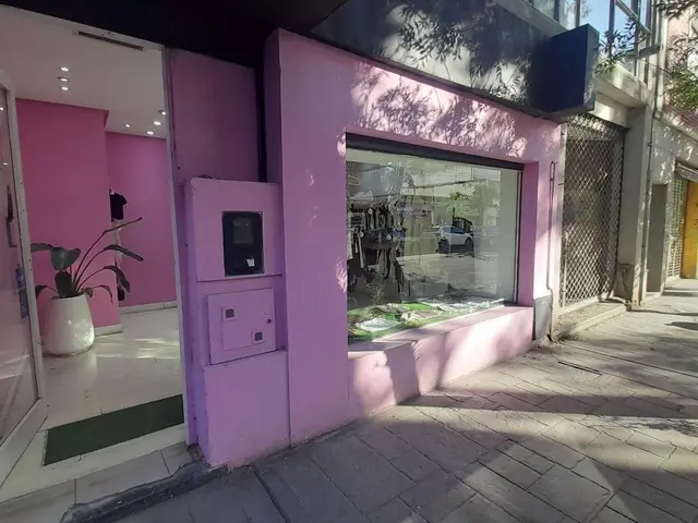 Local de 3 ambientes en venta en Centro