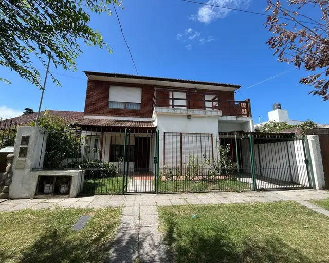 Casa de 5 ambientes en venta en DE LA PLAZA FORTUNATO