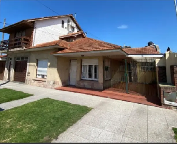 Casa de 7 ambientes en venta en PUNTA MOGOTES