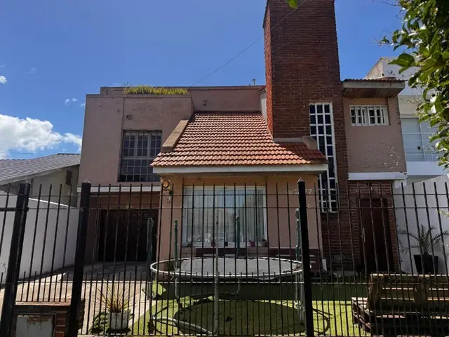 Casa de 4 ambientes en venta en COLINAS DE PERALTA RAMOS