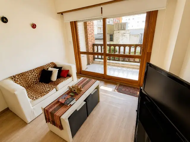 Departamento de 3 ambientes en venta en LA PERLA