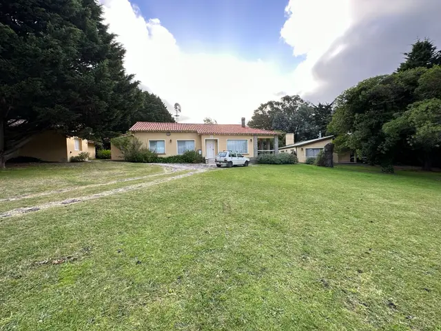 Casa de 4 ambientes en venta en Chapalmalal