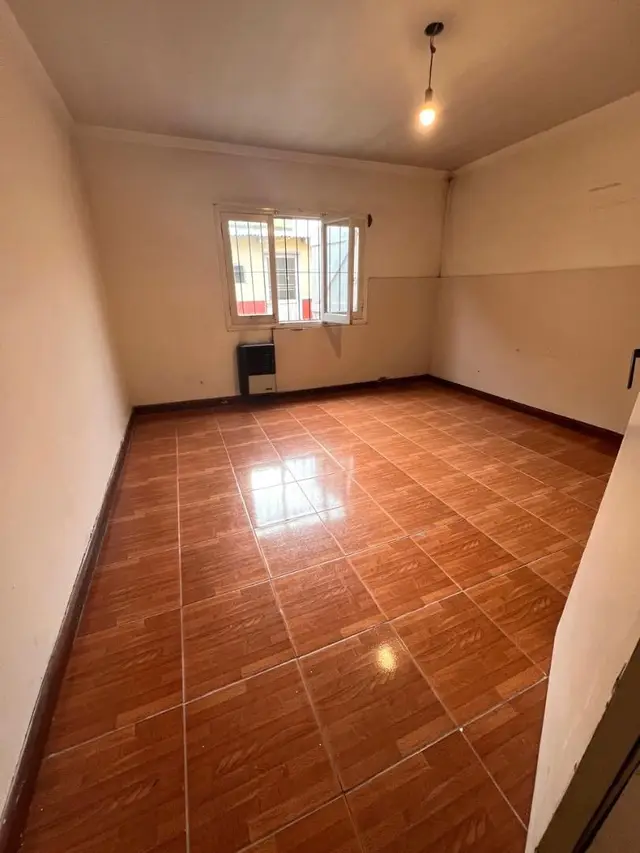 Casa de 4 ambientes en venta en LAS LILAS