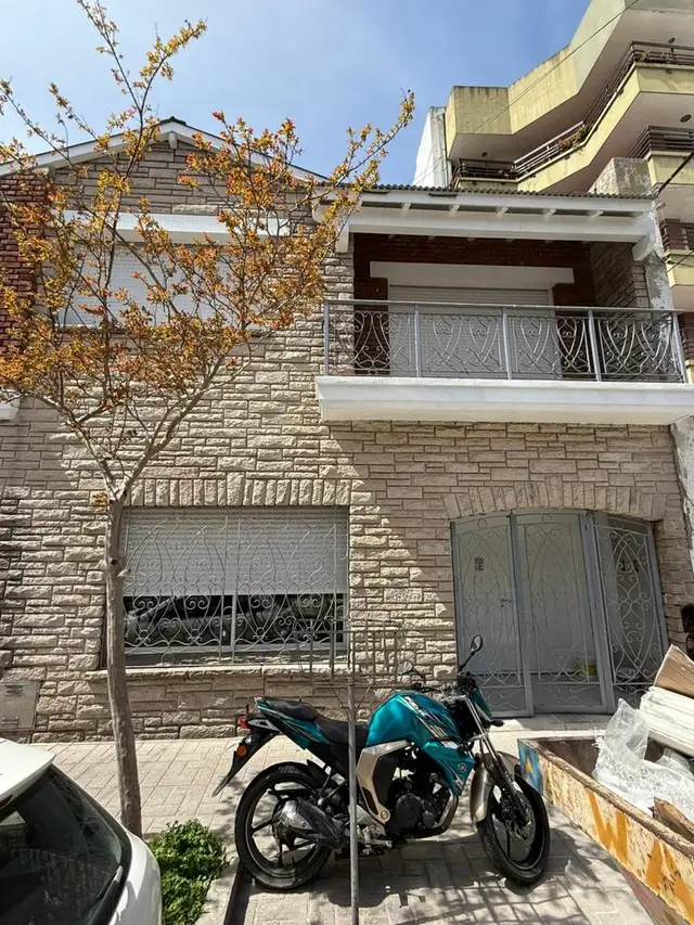 PH de 5 ambientes en venta en ESTACION TERMINAL (ALDREY)