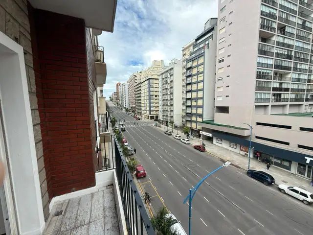 Departamento de 4 ambientes en venta en Mar del Plata