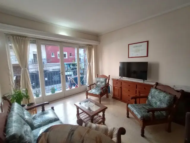 Departamento de 3 ambientes en venta en Centro