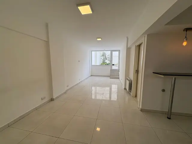 Departamento de 4 ambientes en alquiler en Centro