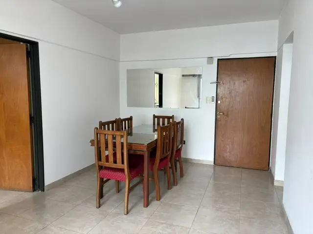 Departamento de 2 ambientes en alquiler en Plaza Colón
