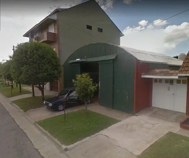 Local de 3 ambientes en venta en CERRITO Y SAN SALVADOR