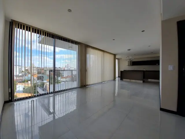 Departamento de 4 ambientes en venta en ESTACION TERMINAL (ALDREY)
