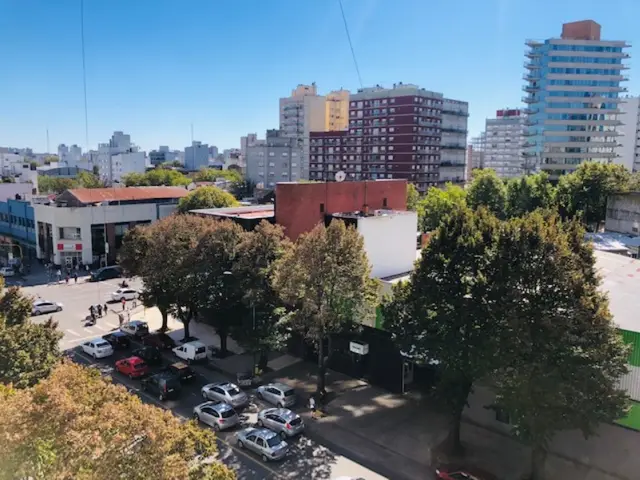 Local de 4 ambientes en venta en Centro