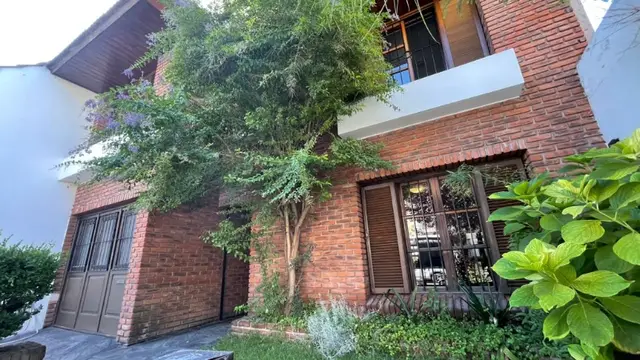 Casa de 6 ambientes en venta en NUEVA POMPEYA