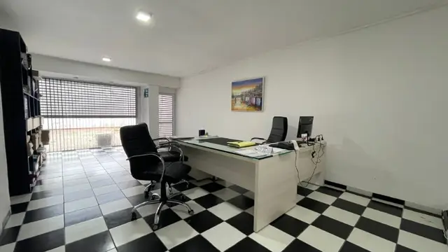 Local en venta en DEL PUERTO