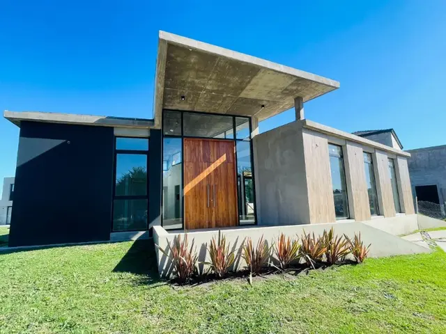 Casa de 4 ambientes en venta en PARQUE INDEPENDENCIA