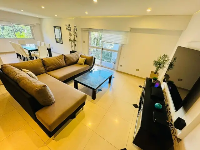 Departamento de 5 ambientes en venta en LA PERLA