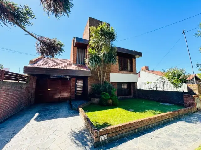 Casa de 4 ambientes en venta en COLINAS DE PERALTA RAMOS