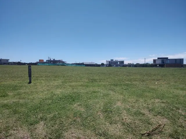 Terreno en venta en LOS ACANTILADOS
