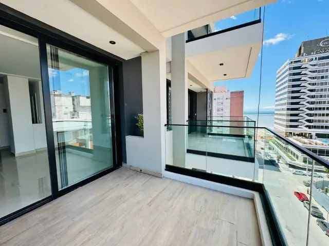 Departamento de 2 ambientes en venta en PLAYA GRANDE