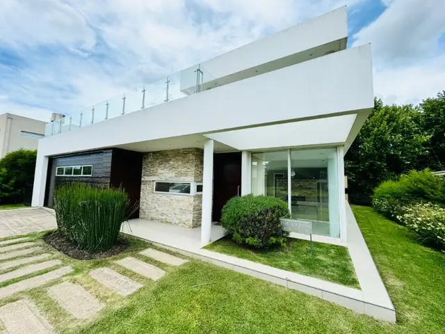 Casa de 5 ambientes en venta en PARQUE INDEPENDENCIA