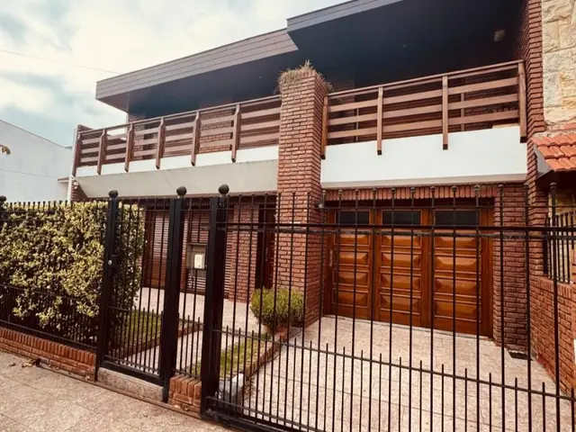 Casa de 4 ambientes en venta en COLINAS DE PERALTA RAMOS