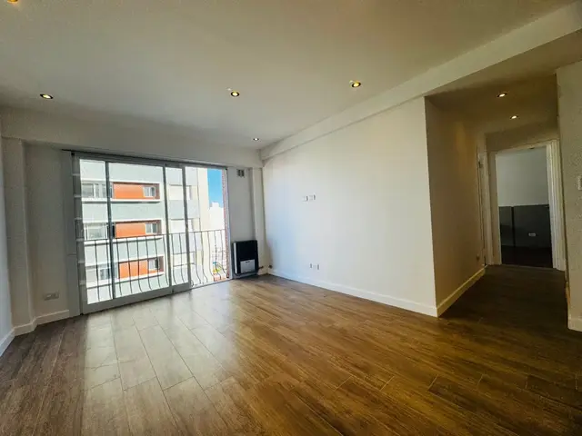 Departamento de 3 ambientes en venta en AREA CENTRO