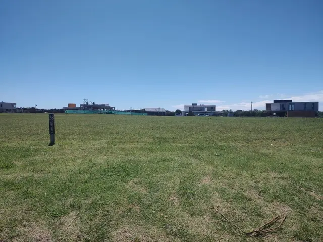 Terreno en venta en LOS ACANTILADOS