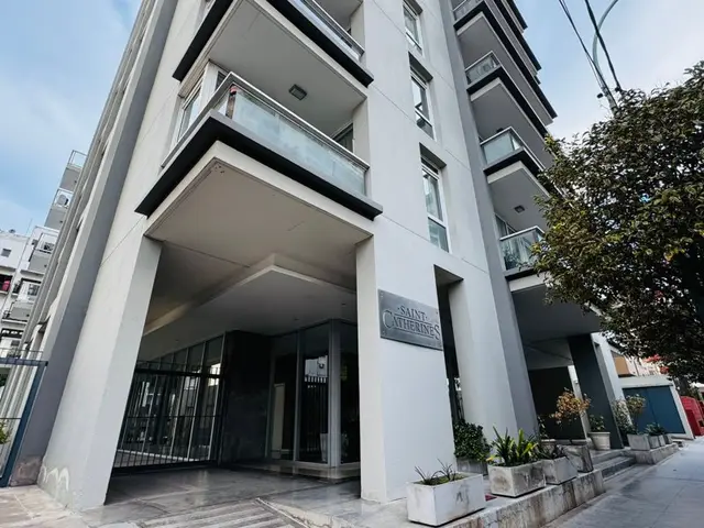 Departamento de 4 ambientes en venta en ESTACION TERMINAL (ALDREY)