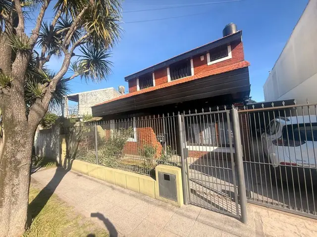 Casa de 3 ambientes en venta en LOS PINARES