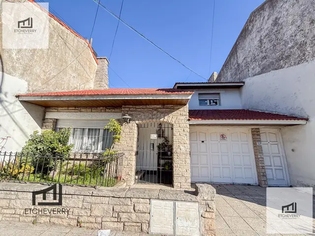 Casa de 5 ambientes en venta en Centro