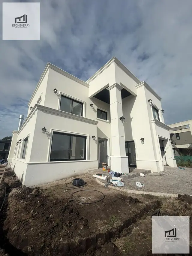 Casa de 4 ambientes en venta en BOSQUE PERALTA RAMOS